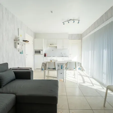 Garden Q17 - 203 With Shared Pool By Interhome Apartmán